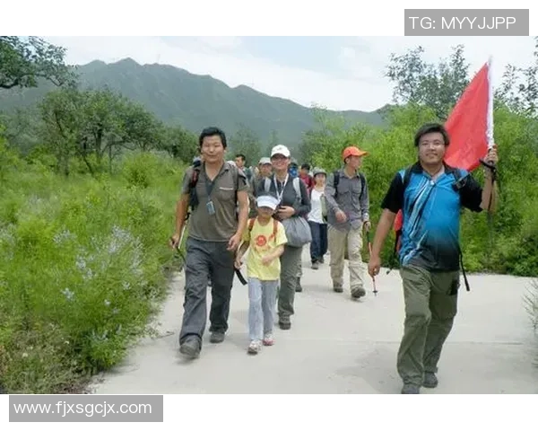 足球明星绿色发型男的时尚魅力与个性表达探索之旅